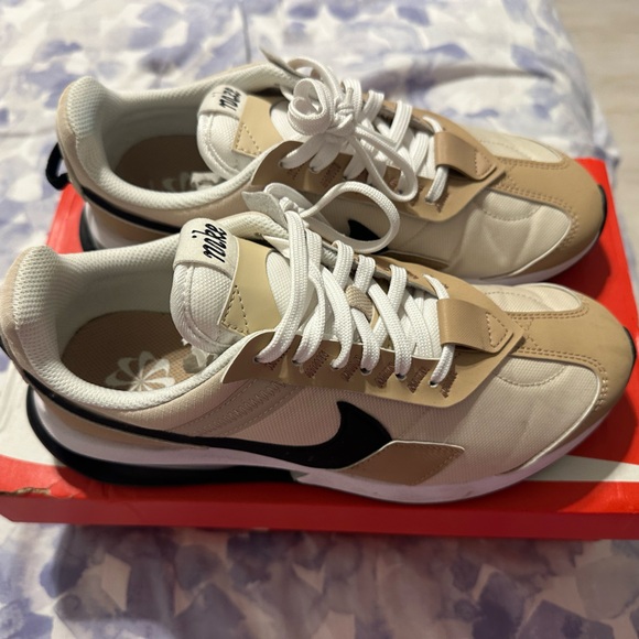 Nike Air Max Pre Day - Picture 2 of 4